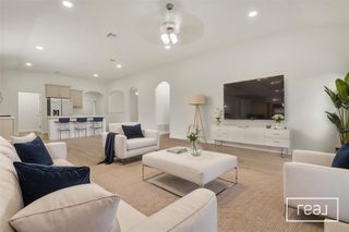 1685 Twin CV, Kyle, TX 78640