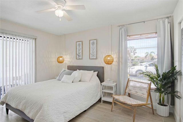 4237 66TH STREET CIRCLE W S-4237, Bradenton, FL 34209