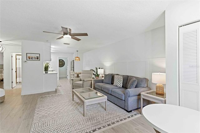 4237 66TH STREET CIRCLE W S-4237, Bradenton, FL 34209