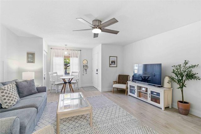 4237 66TH STREET CIRCLE W S-4237, Bradenton, FL 34209