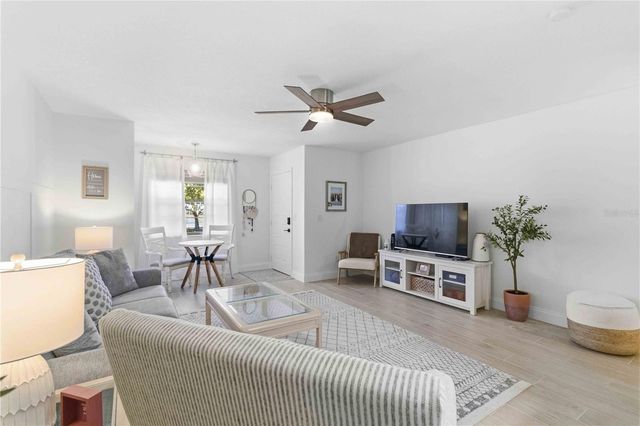4237 66TH STREET CIRCLE W S-4237, Bradenton, FL 34209