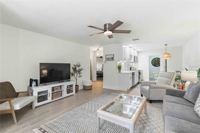 4237 66TH STREET CIRCLE W S-4237, Bradenton, FL 34209
