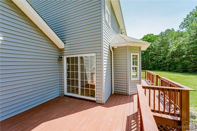 12037 Walnut Hill Dr, Rockville, VA 23146