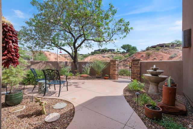 2329 N COHONINA TRL, St. George, UT 84770
