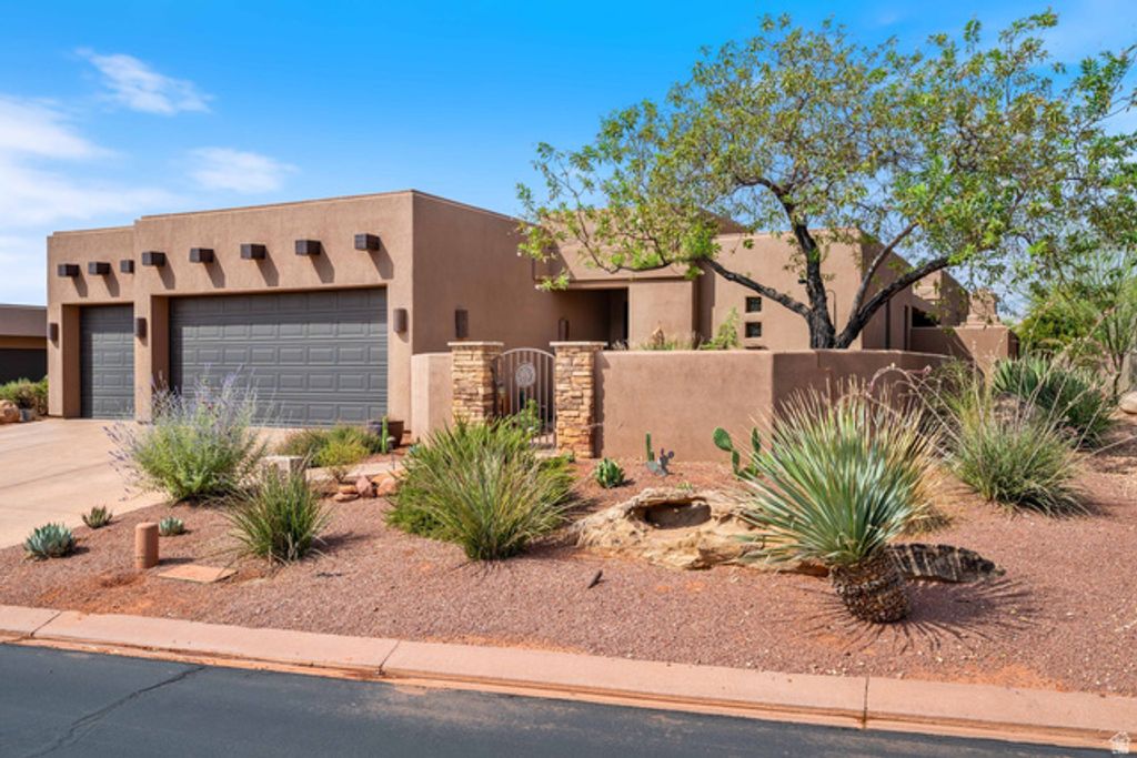 2329 N COHONINA TRL, St. George, UT 84770