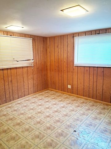 1333 Burnham Avenue, Calumet City, IL 60409