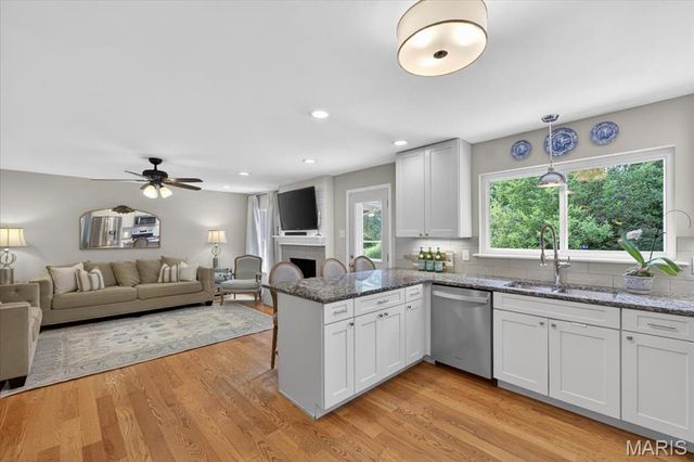 706 Clayworth Drive, Ballwin, MO 63011
