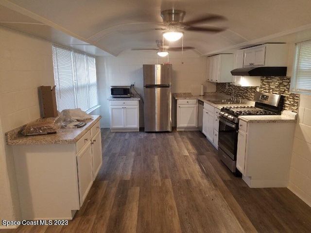 2206 Irwin Street B, Melbourne, FL 32901