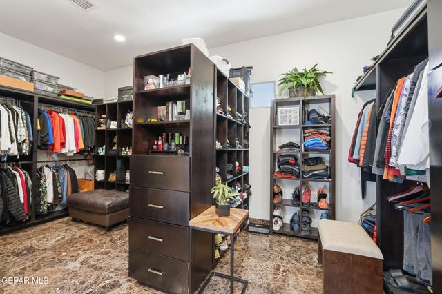 716 Wakefield Court, El Paso, TX 79922