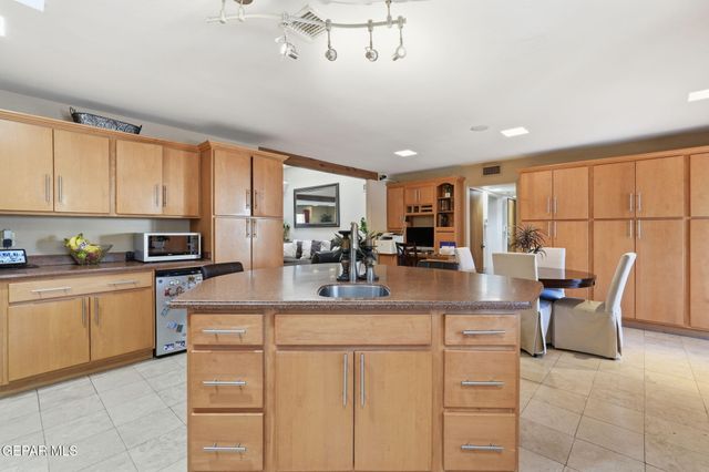 716 Wakefield Court, El Paso, TX 79922