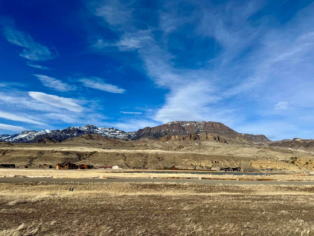 74 Big Creek Dr, Cody, WY 82414 photo 4