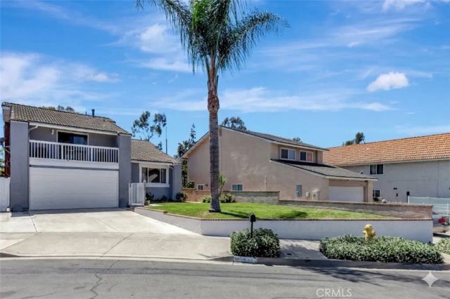 25452 Esrose Court, Lake Forest, CA 92630