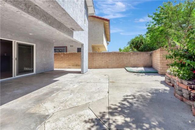 25452 Esrose Court, Lake Forest, CA 92630