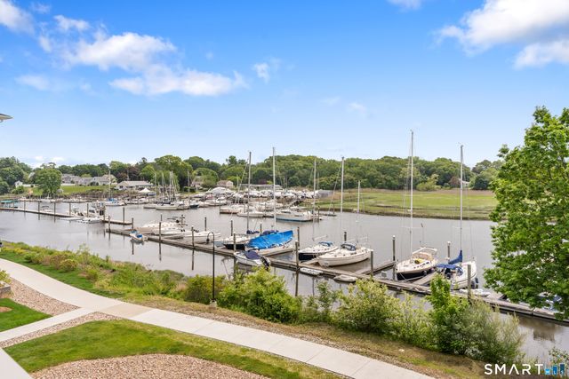 60 Maple Street 32, Branford, CT 06405