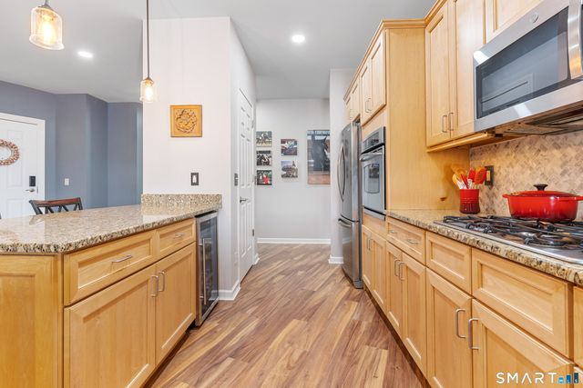 60 Maple Street 32, Branford, CT 06405