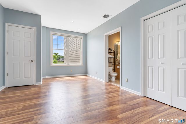 60 Maple Street 32, Branford, CT 06405