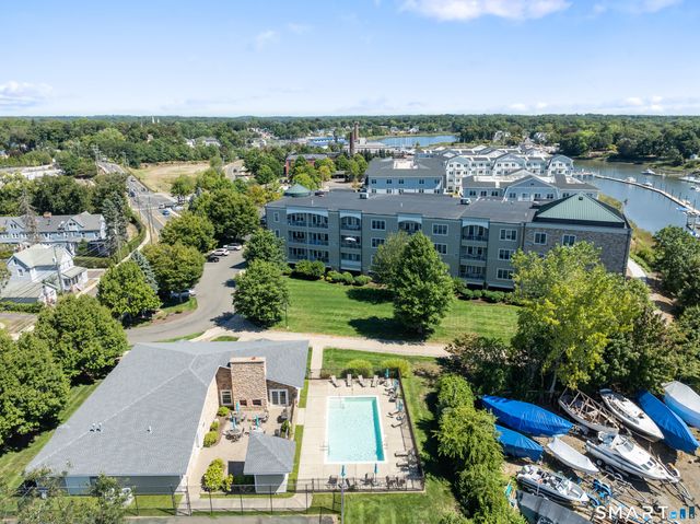 60 Maple Street 32, Branford, CT 06405
