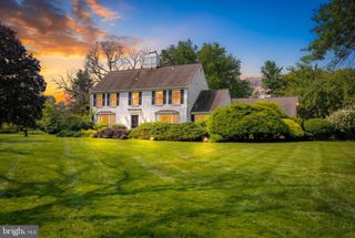 25 ARVIDA DR, Pennington, NJ 08534