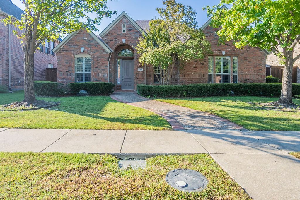 2503 April Sound Lane, Frisco, TX 75033