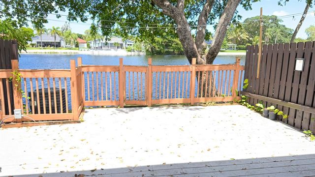 1114 NW 79th Drive, Plantation, FL 33322