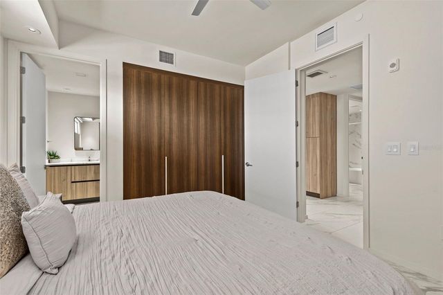 1020 SUNSET POINT ROAD 310, Clearwater, FL 33755