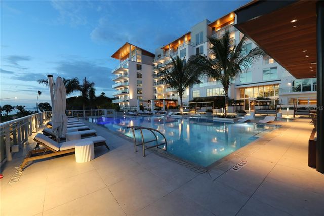 1020 SUNSET POINT ROAD 310, Clearwater, FL 33755