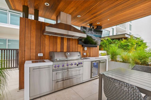 1020 SUNSET POINT ROAD 310, Clearwater, FL 33755