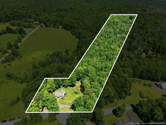 661 Oak Ridge Road, Ellenville, NY 12428