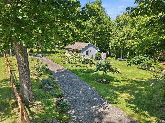 661 Oak Ridge Road, Ellenville, NY 12428