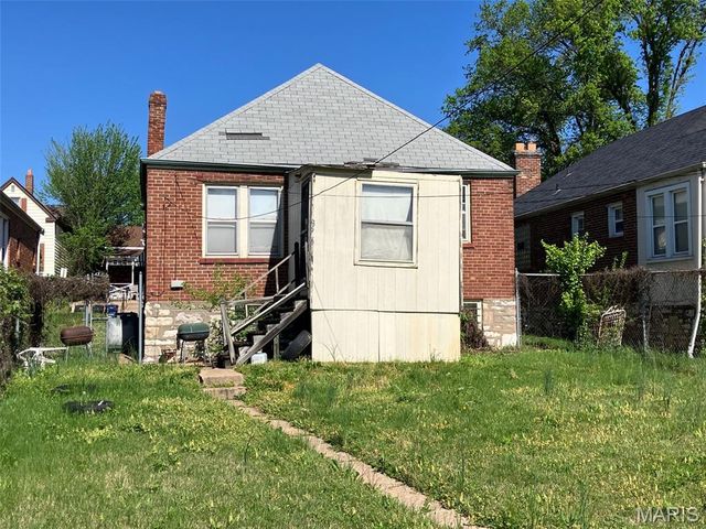 8554 Oriole Avenue, St Louis, MO 63147