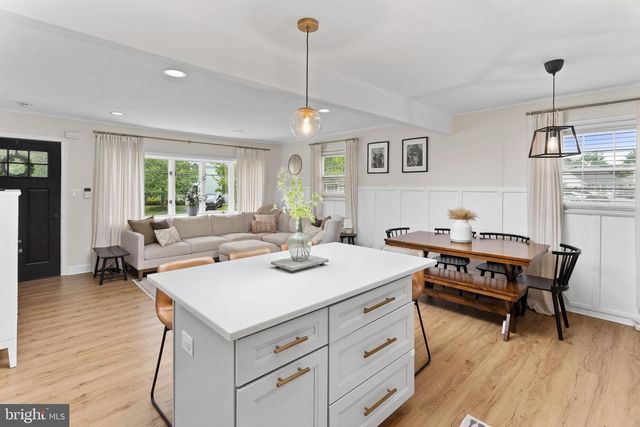 127 MIRY BROOK RD, Hamilton, NJ 08690