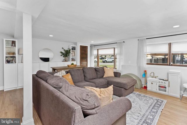127 MIRY BROOK RD, Hamilton, NJ 08690