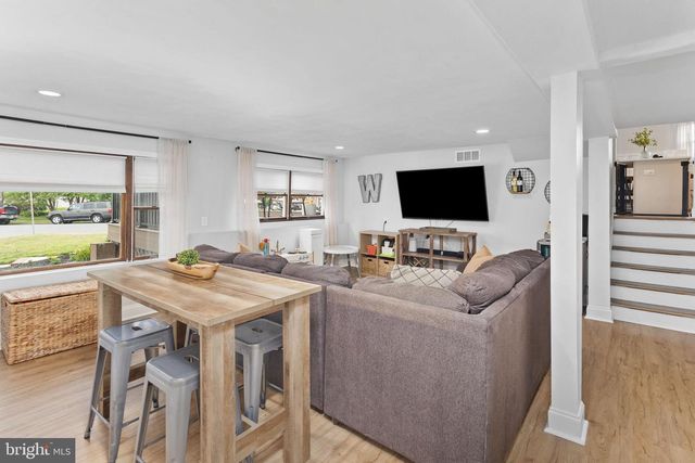 127 MIRY BROOK RD, Hamilton, NJ 08690