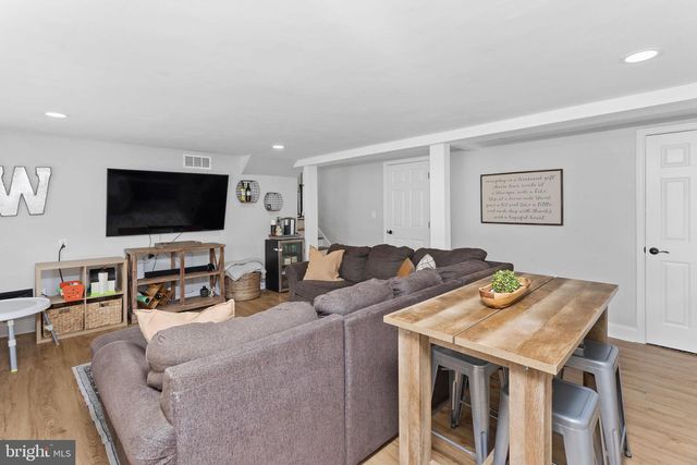 127 MIRY BROOK RD, Hamilton, NJ 08690