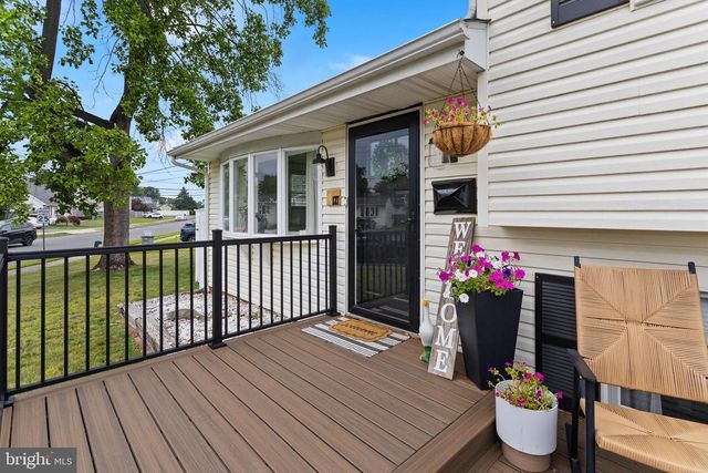 127 MIRY BROOK RD, Hamilton, NJ 08690