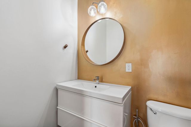 769 N High Street, R301, Columbus, OH 43215