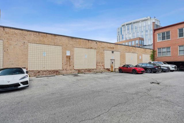 769 N High Street, R301, Columbus, OH 43215