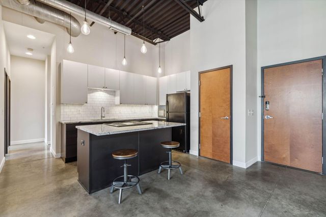 769 N High Street, R301, Columbus, OH 43215