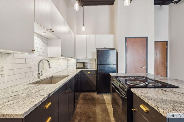 769 N High Street, R301, Columbus, OH 43215