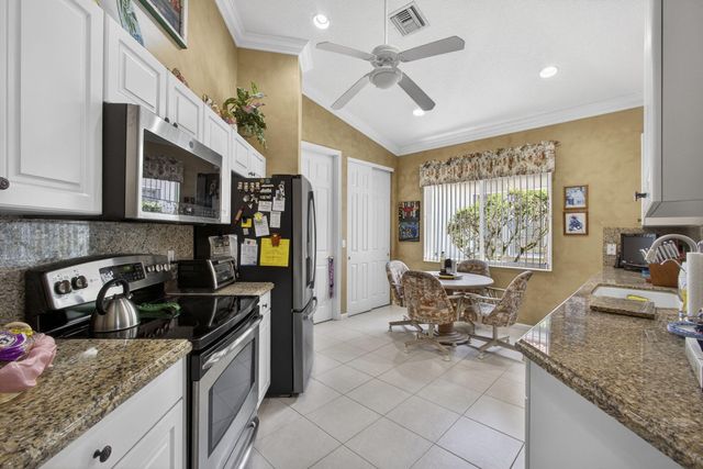 9146 Bay Point Circle, West Palm Beach, FL 33411