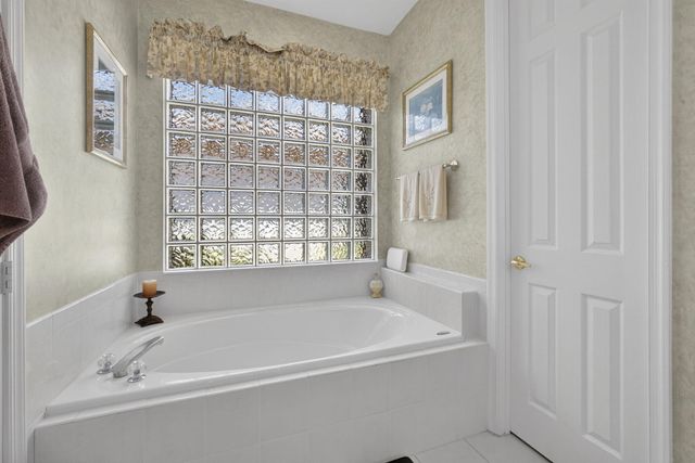 9146 Bay Point Circle, West Palm Beach, FL 33411