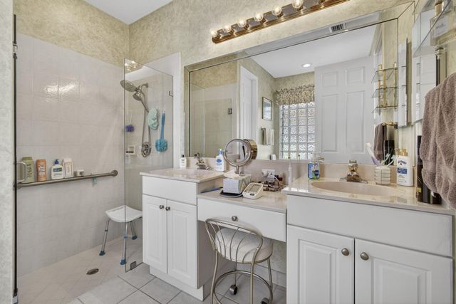 9146 Bay Point Circle, West Palm Beach, FL 33411