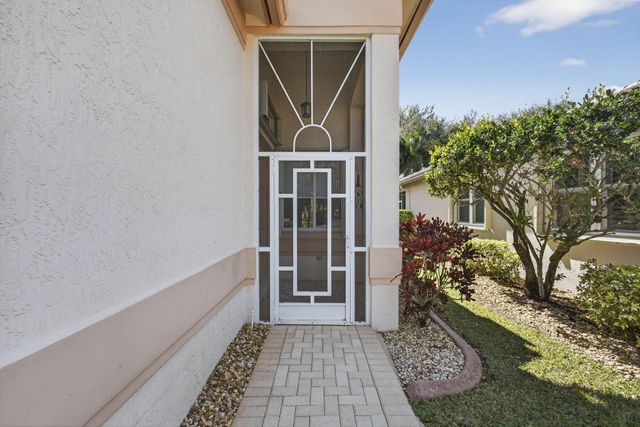9146 Bay Point Circle, West Palm Beach, FL 33411