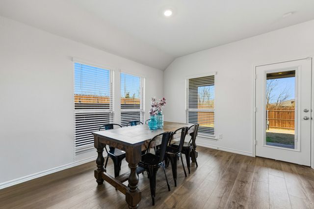 830 Creekview Lane, Lavon, TX 75166