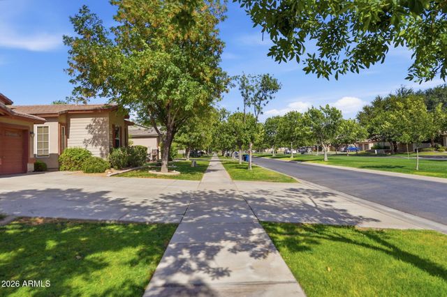2808 E PARK Avenue, Gilbert, AZ 85234
