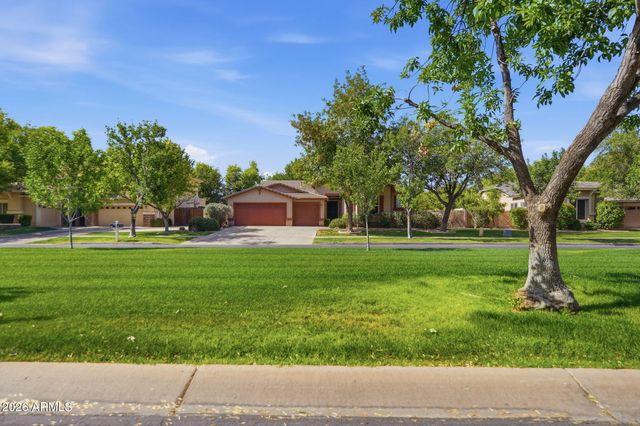 2808 E PARK Avenue, Gilbert, AZ 85234