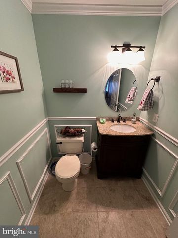 10 ATSION CT, Mt Laurel, NJ 08054