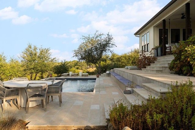 32045 Mirela Ann RD, Dripping Springs, TX 78620