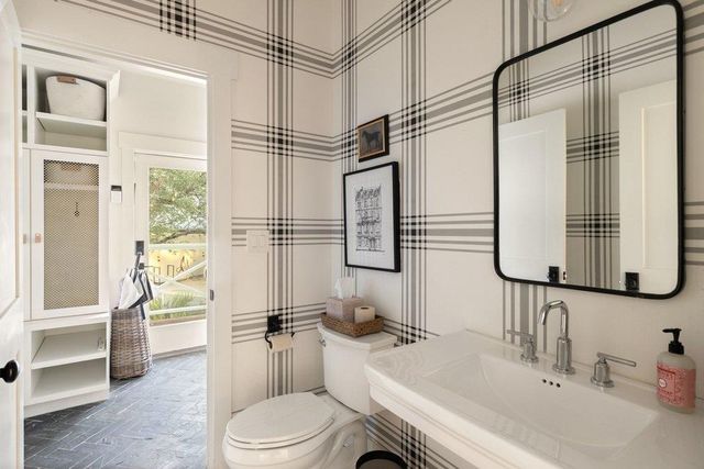32045 Mirela Ann RD, Dripping Springs, TX 78620