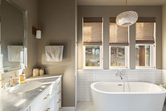 32045 Mirela Ann RD, Dripping Springs, TX 78620